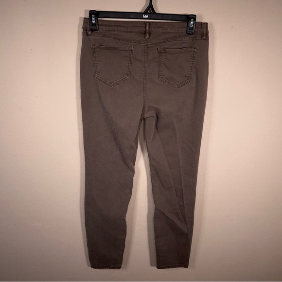 Size 10 David Bitton Buffalo Brown Stretch Jeans Soft Denim Neutral - Picture 3 of 13